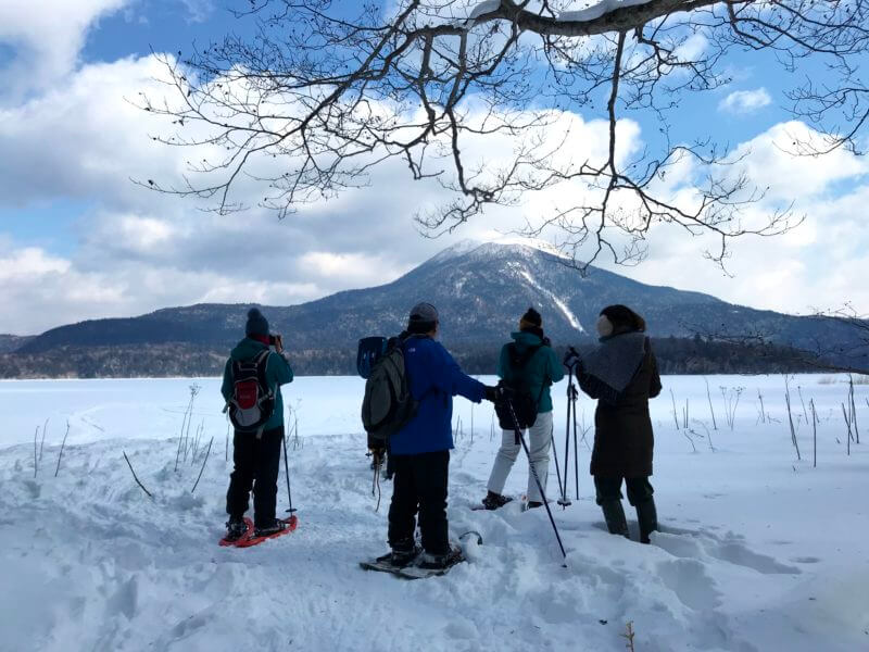 前往Bokke（泥火山）森林體驗雪鞋步行