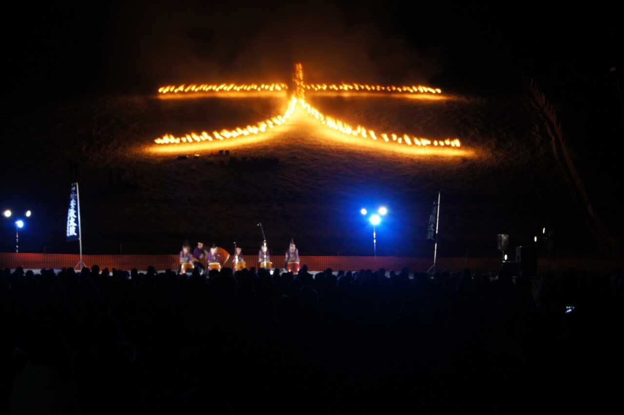 迎接新年的地方節慶！上富良野的「北大文字」