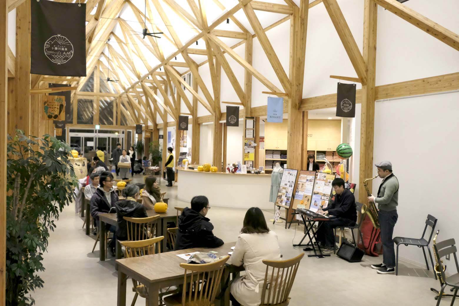 泡湯美食雙享受！十勝川溫泉花園水療設施