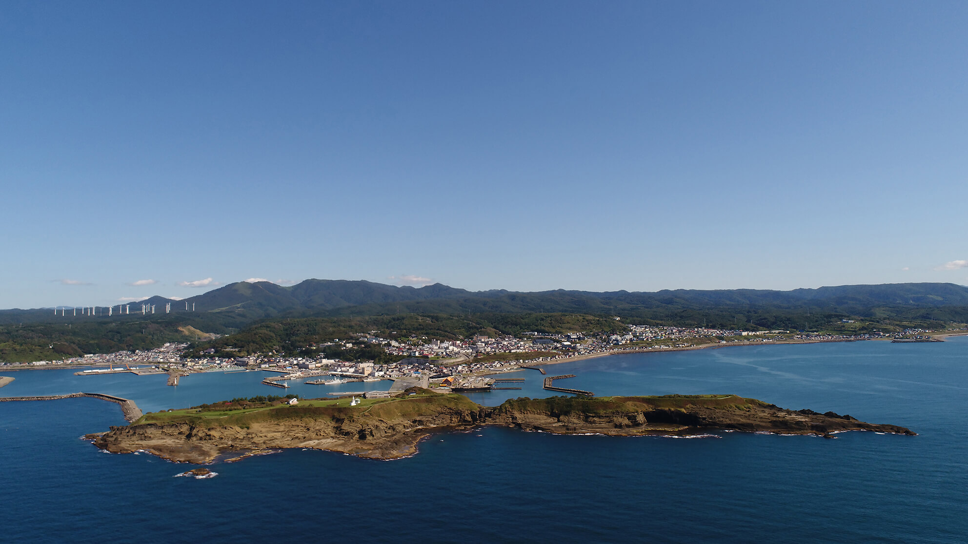 可一覽江差港口的小鎮地標：海鷗島